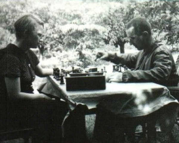 '브레히트와 스테핀', 1934년